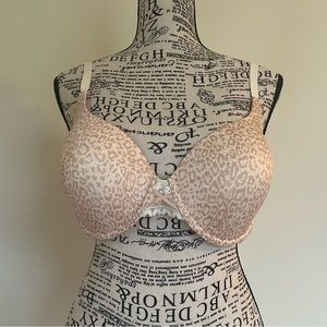 Maidenform Dreamwire Push-up bra DM0066